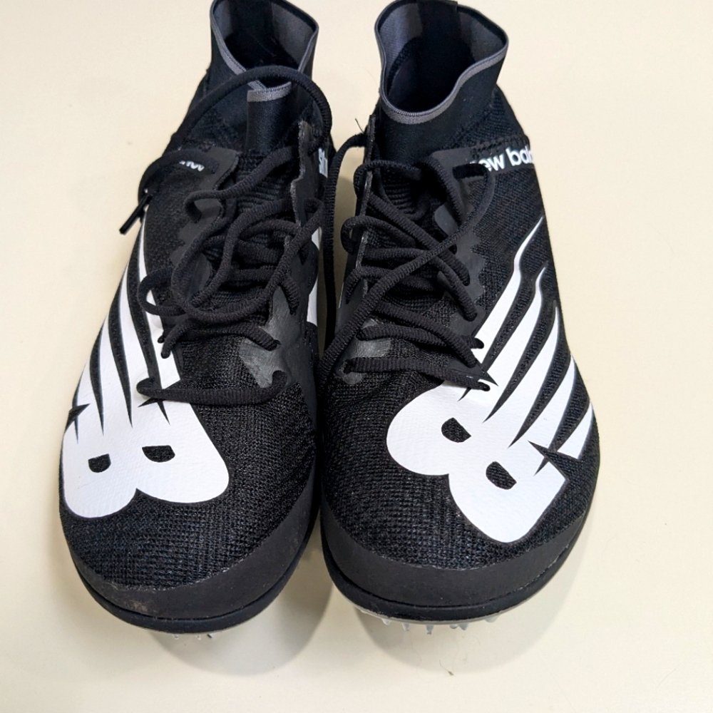 NEW BALANCE WOMEN'S CLEATS